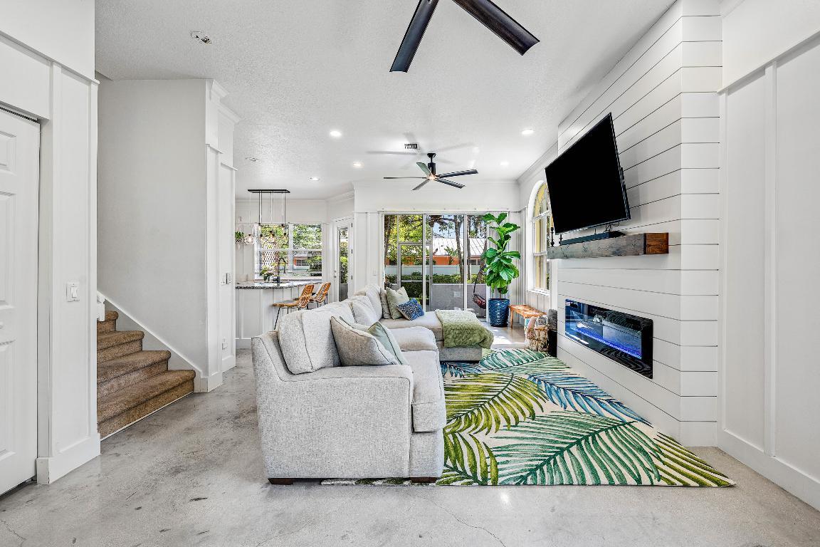 Image 4: 008-160BarefootCove-Hypoluxo-33462-FULL