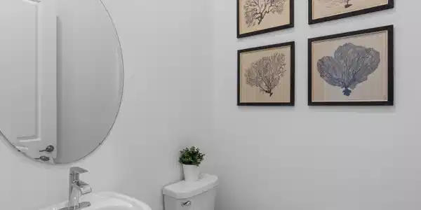 Image 2: PBH_Tesoro_Angelo_Pic_Bath_F1