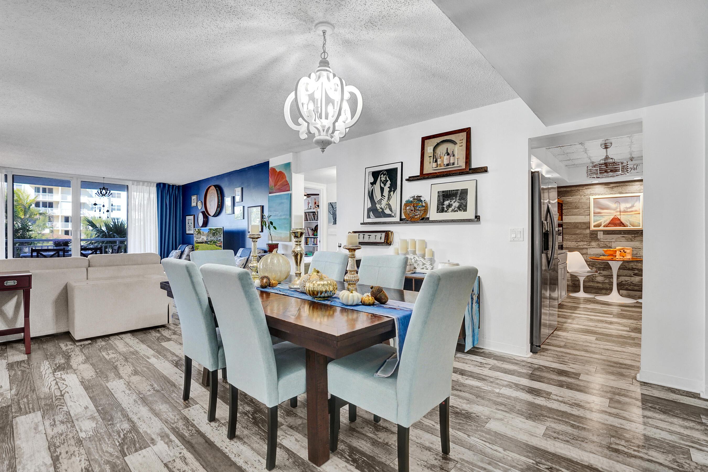 Image 4: Dining Area