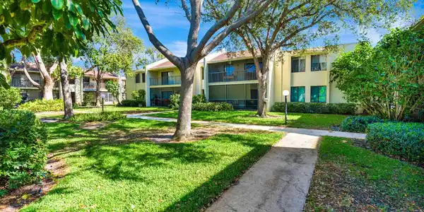 150 Pineview Road