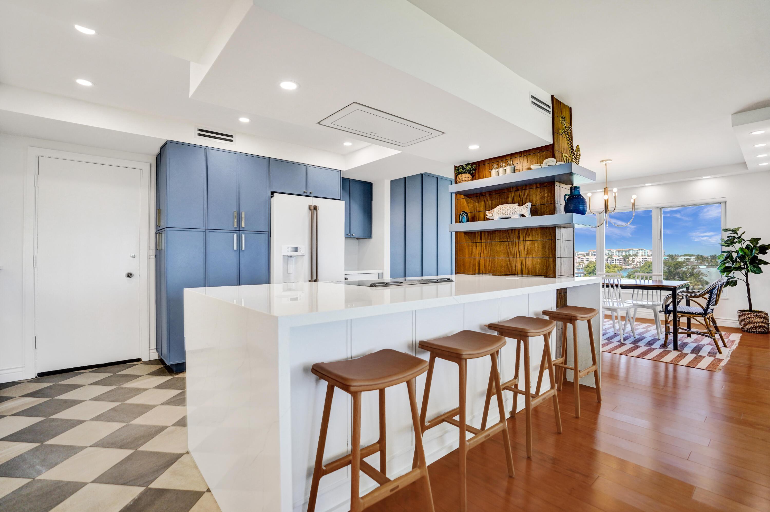 Image 3: Oceanfront Condo For Sale in Boca Raton