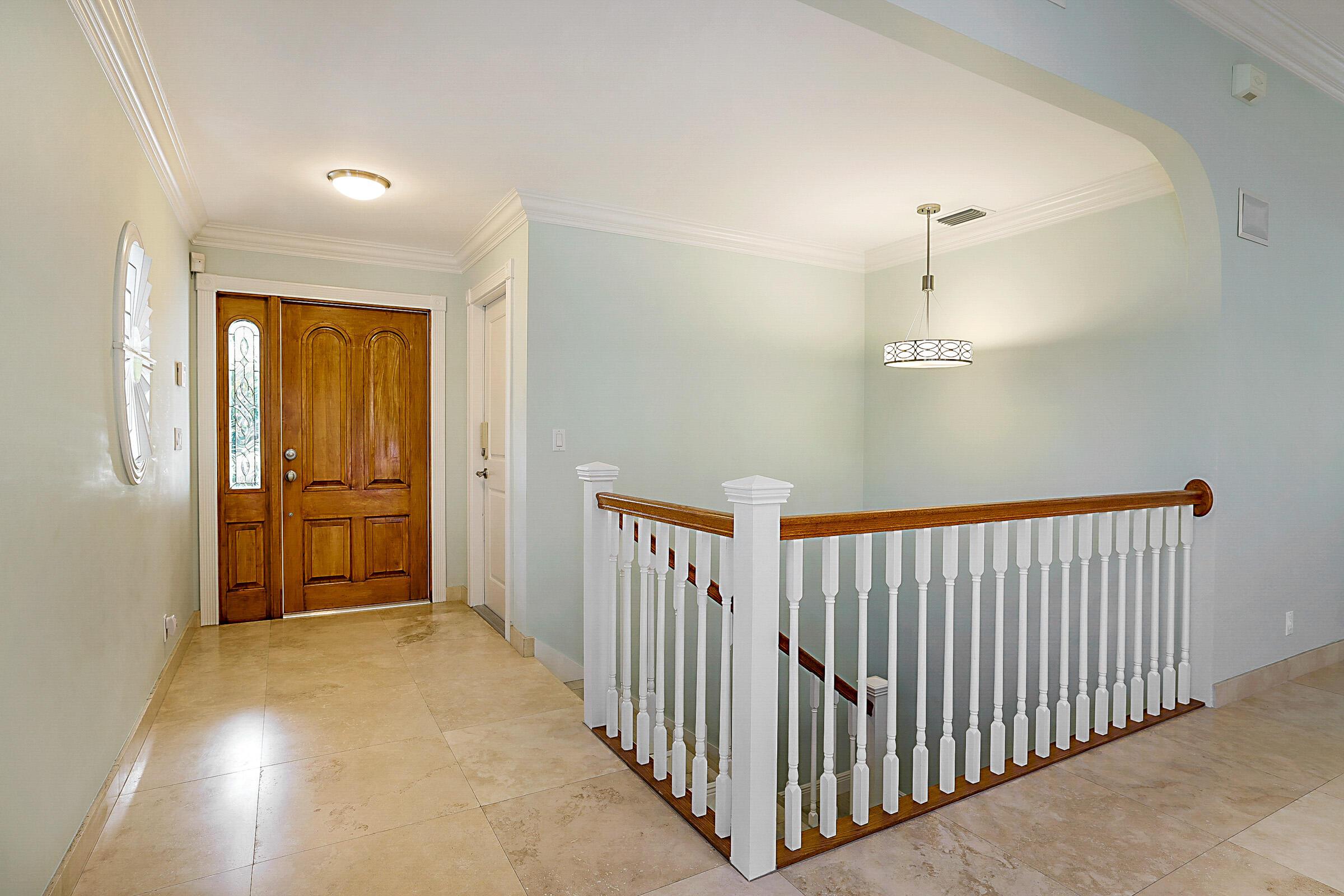 Image 3: 495 Zephyr Way-5