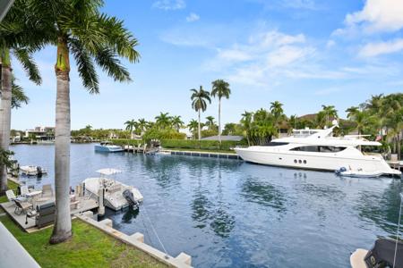 180 Isle Of Venice Drive