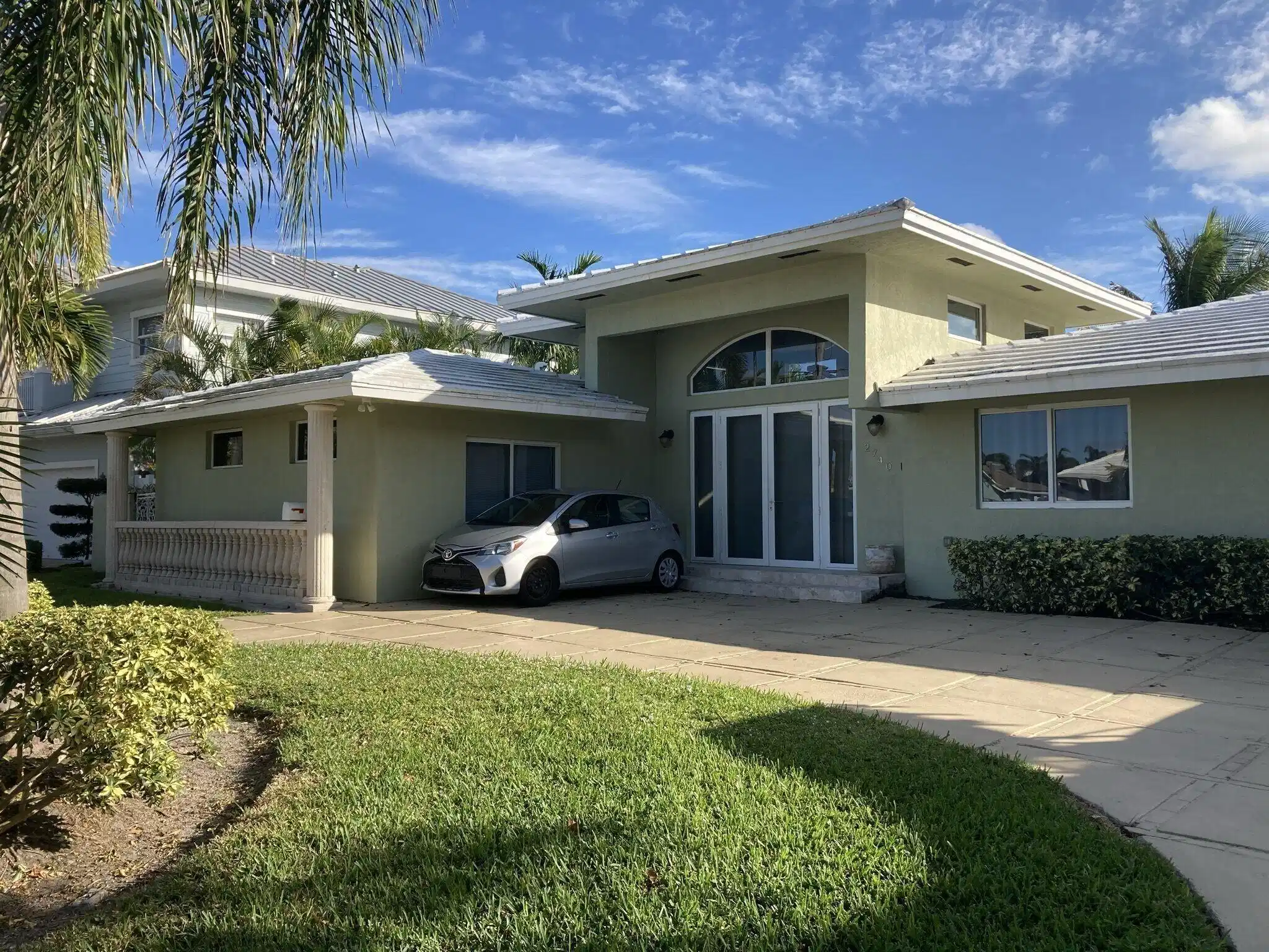 Image 1: front of house