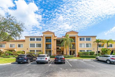117 Yacht Club Way