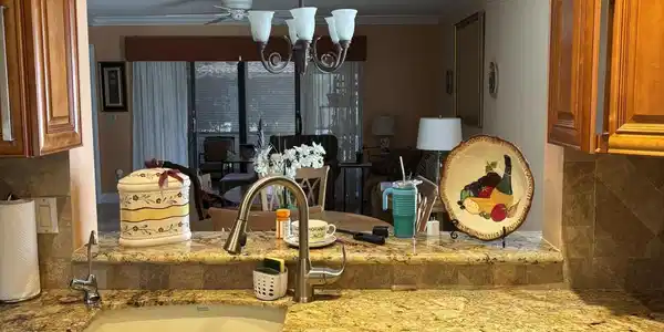 Image 3: Pelican Pointe kitchen 1