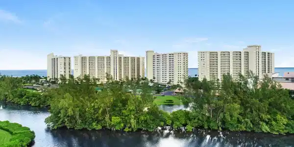 200 Ocean Trail Way