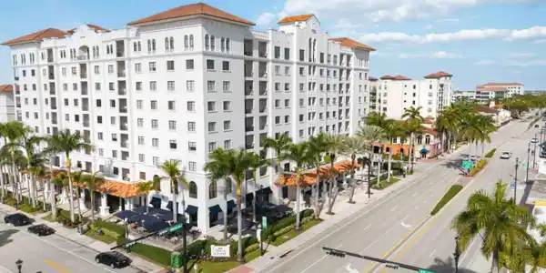 233 S Federal Highway