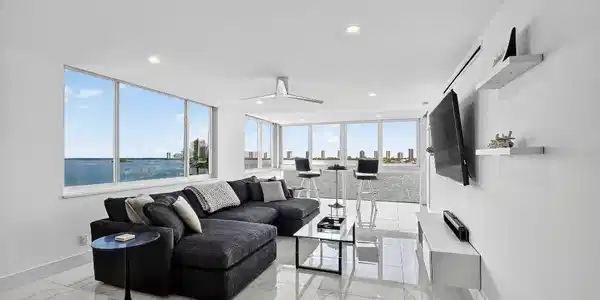 301 Lake Shore Drive