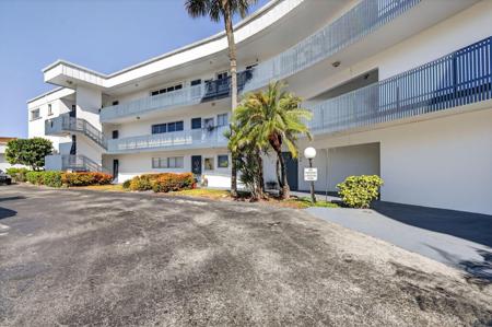 200 Waterway Drive S