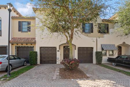 820 Via Villagio