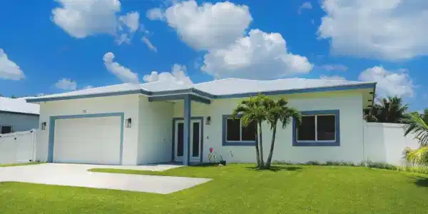 115 SW Oakridge Drive