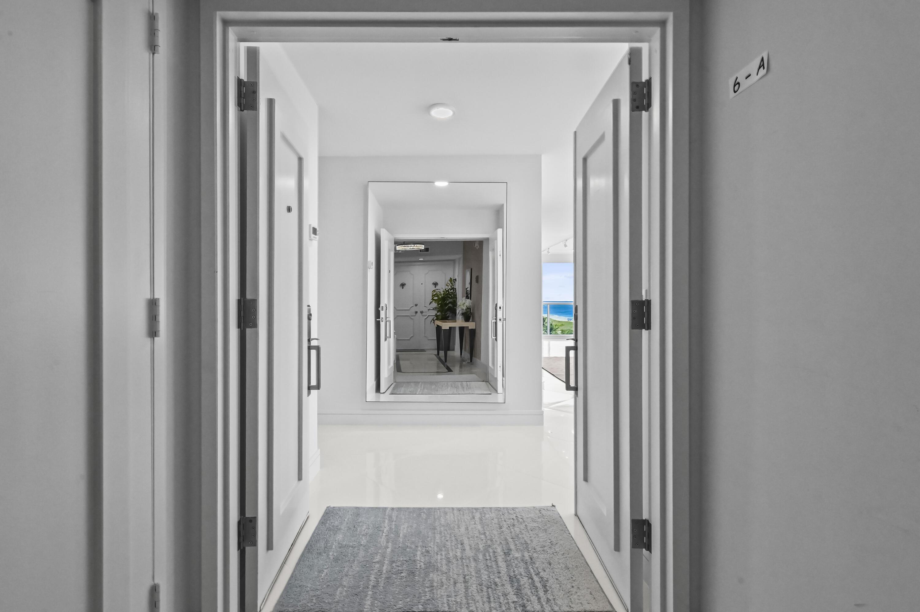 Image 3: Double Door Entry