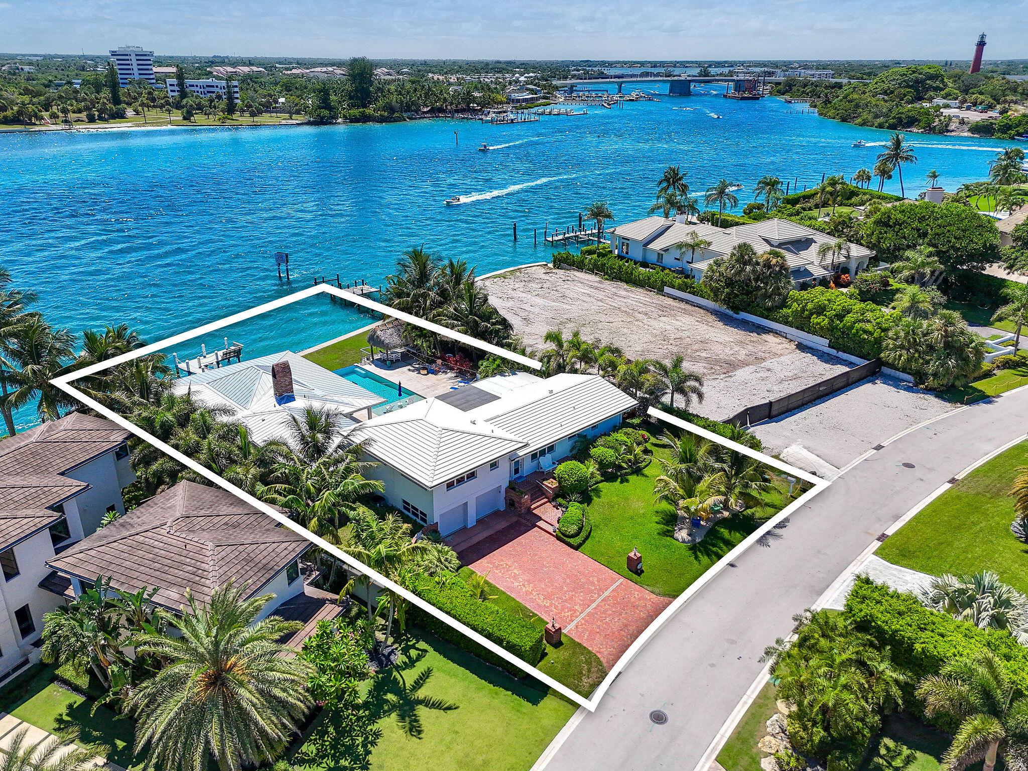 Image 4: 87LighthouseDrAerials(6)a