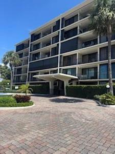 225 S Beach Road