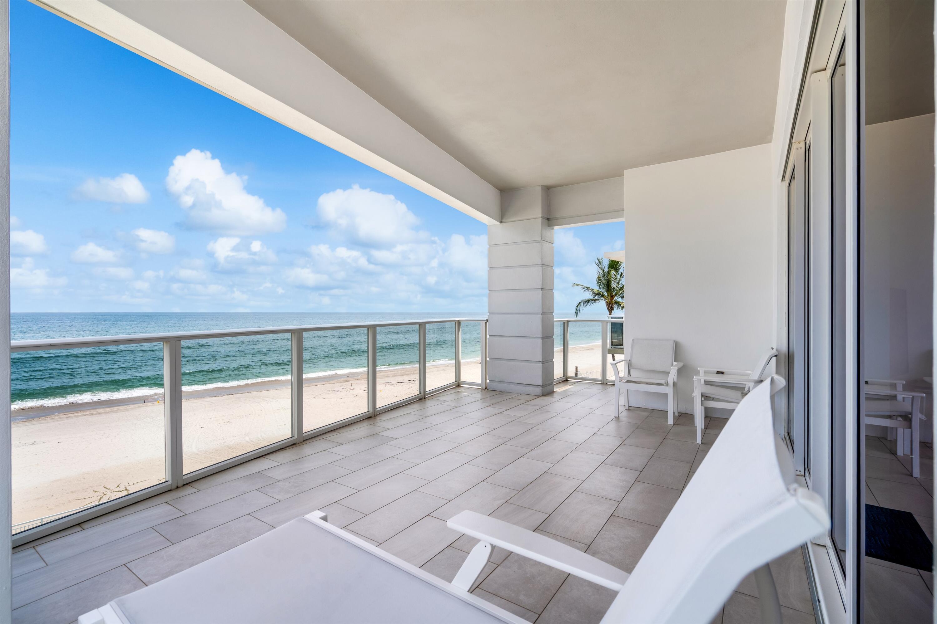 Image 1: OCEANFRONT BALCONY