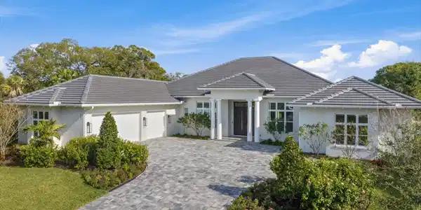 201 Shores Drive