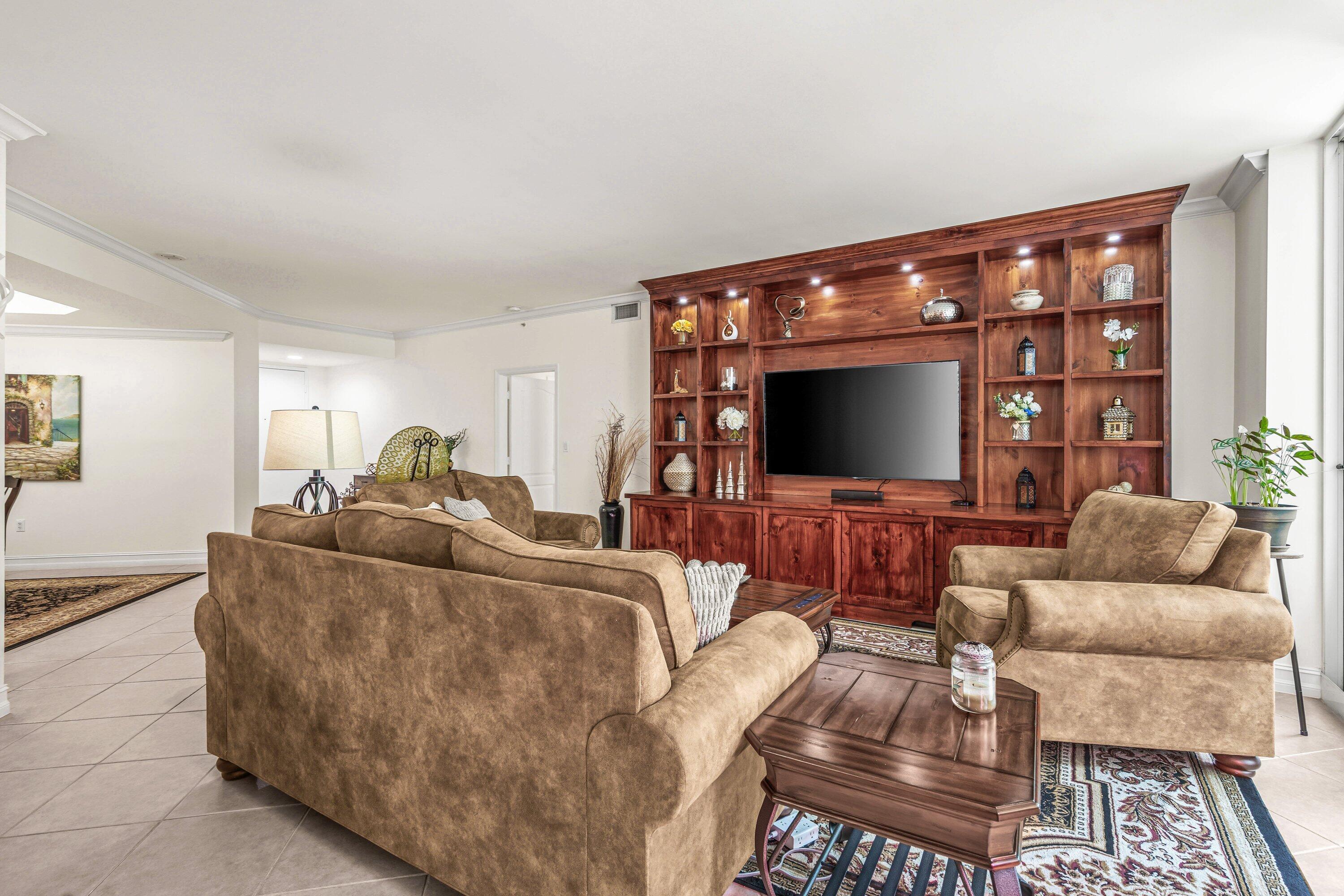 Image 4: 500 SE Mizner Boulevard A209 Boca Raton