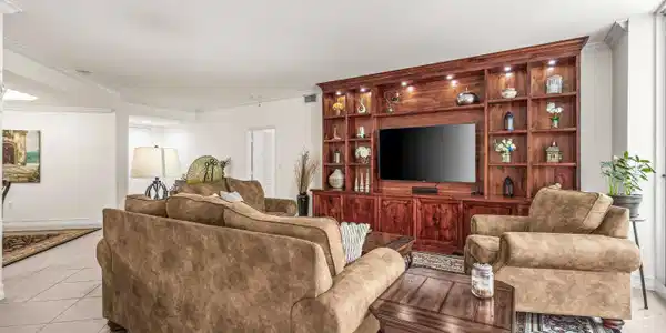 Image 4: 500 SE Mizner Boulevard A209 Boca Raton
