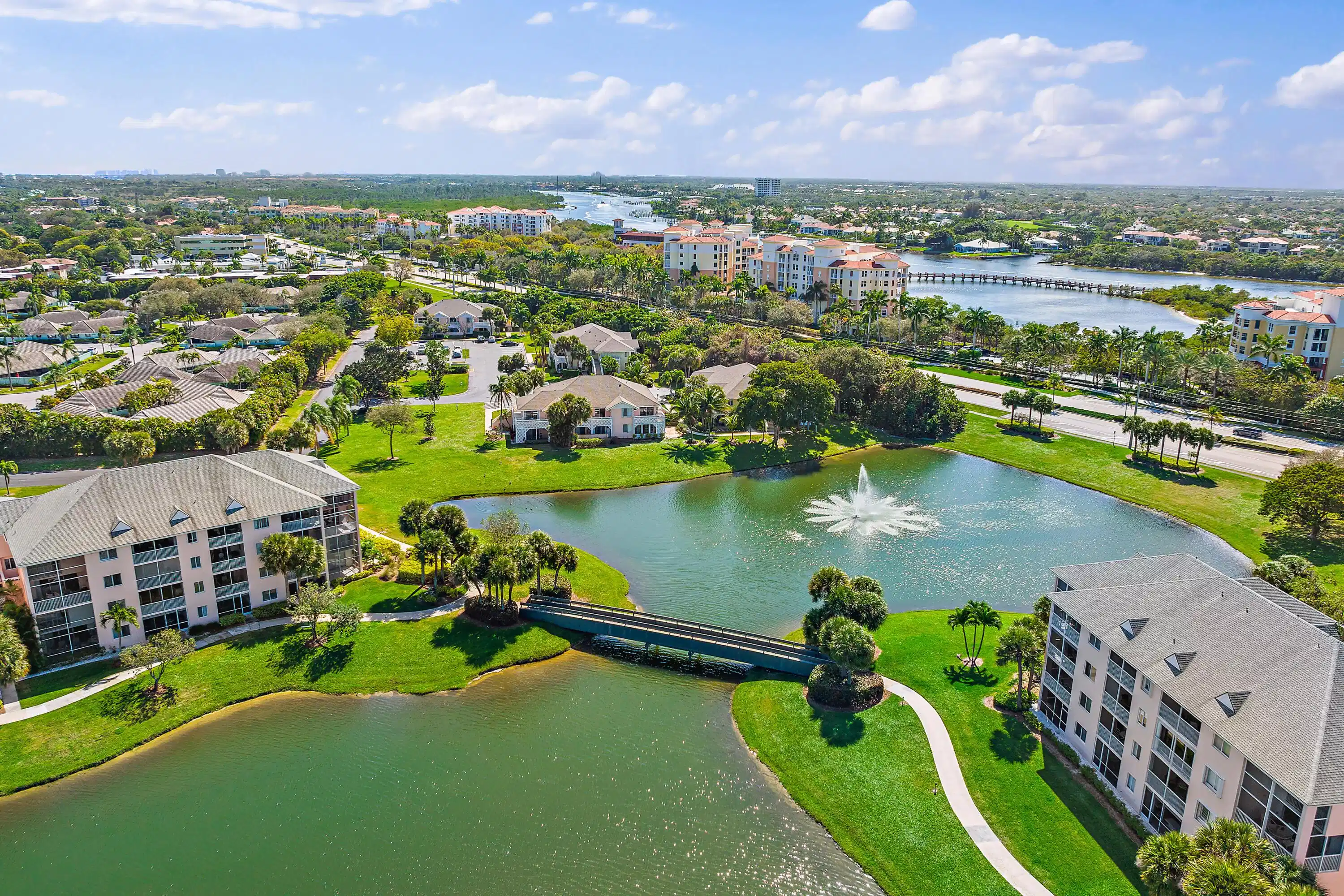 Image 1: JupiterBayPlantationVillas-Jupiter-F