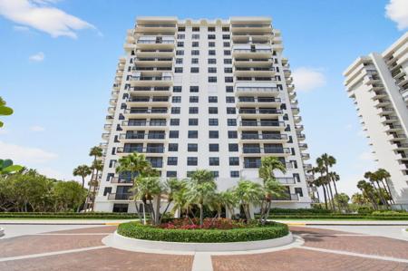 2001 N Ocean Boulevard