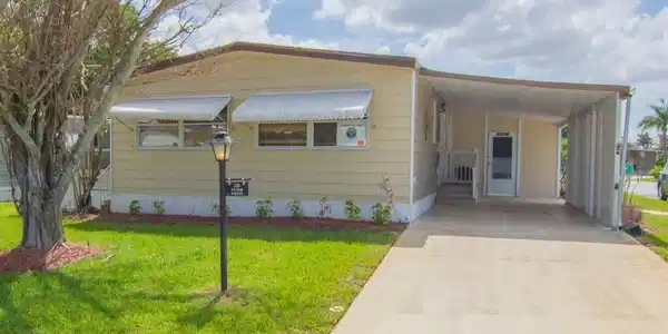 225 NE Forrest Court