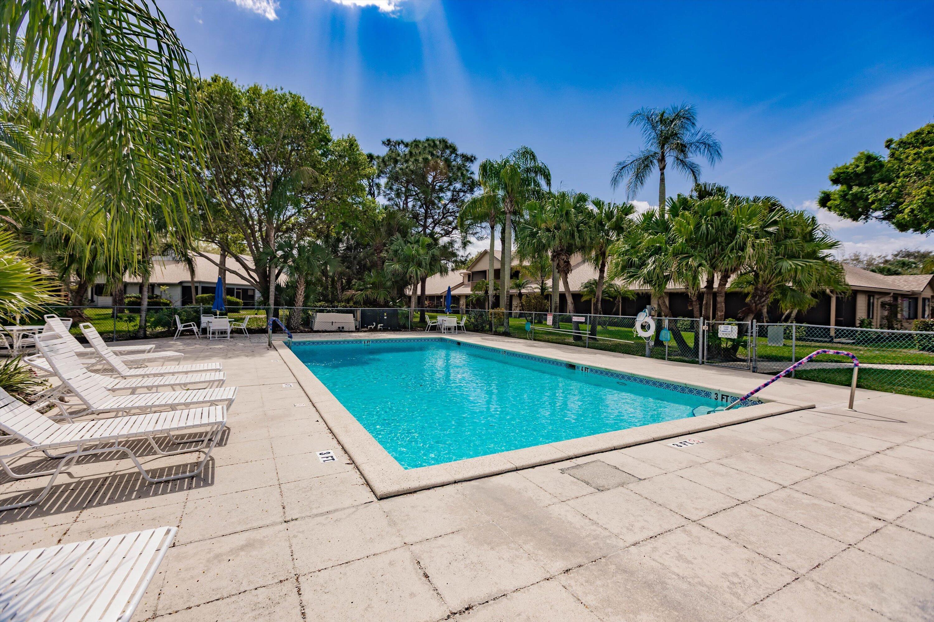 Image 3: pool