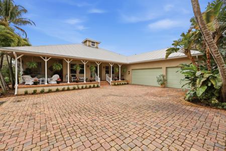 2412 SE Saint Lucie Boulevard