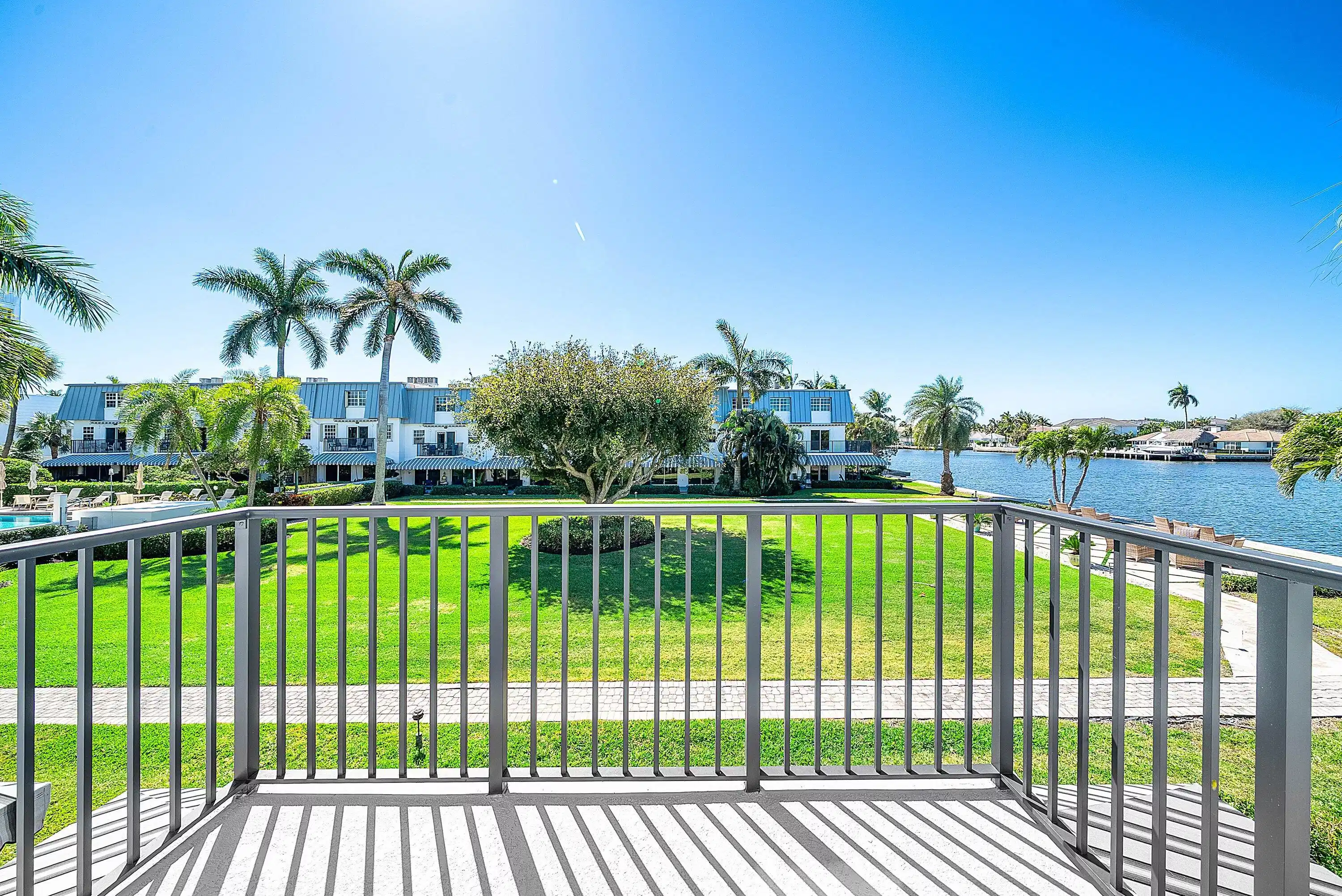 Image 1: Waterfront Terrace