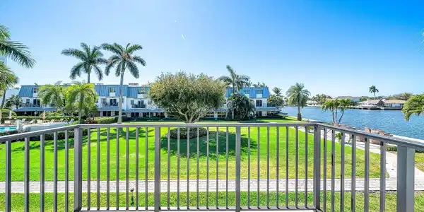 2000 S Ocean Boulevard