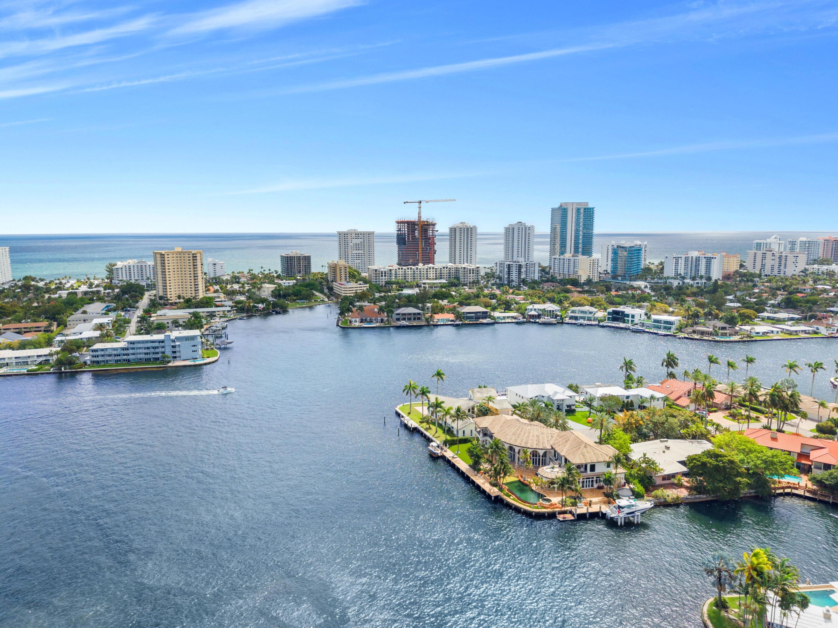 Image 4: 2593 SE 8th St-12