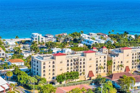 2509 N Ocean Boulevard