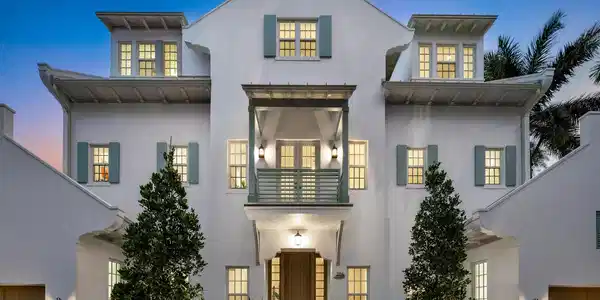 1114 N Vista Del Mar Drive