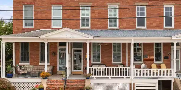 403 SAVANNAH ROAD