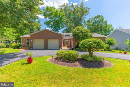 1233 STEAMBOAT ROAD