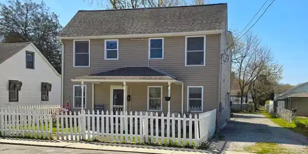 14 WALNUT STREET