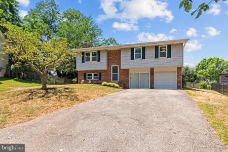 943 STARFISH COURT