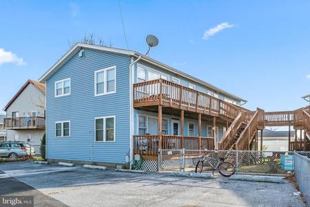 325 ROBIN DRIVE