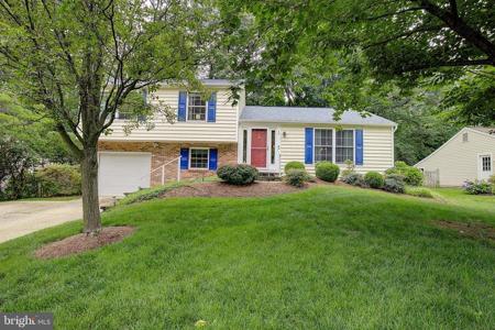 653 BAY GREEN DRIVE