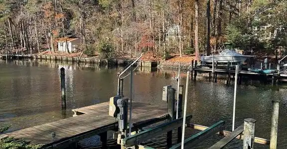 288 ELKINS LANE