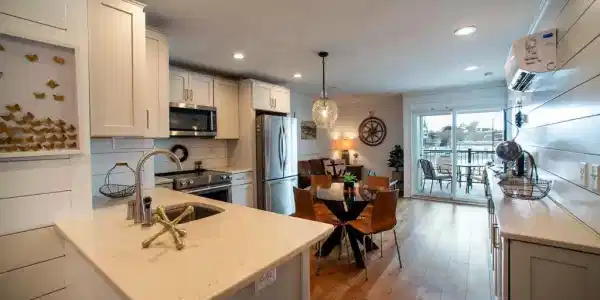 211 ANGLERS ROAD