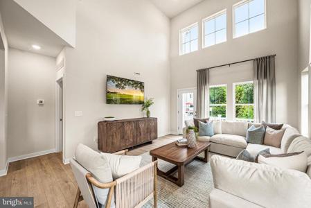 559 ARROWGRASS LANE