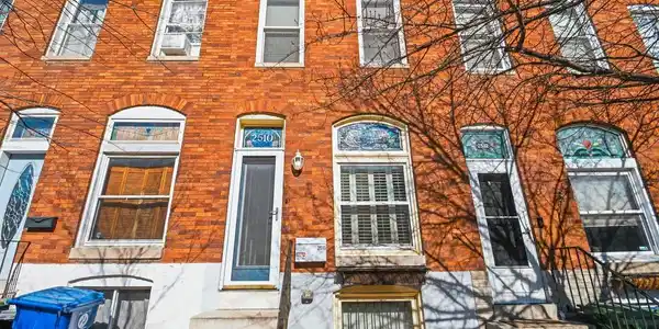 2510 FLEET STREET