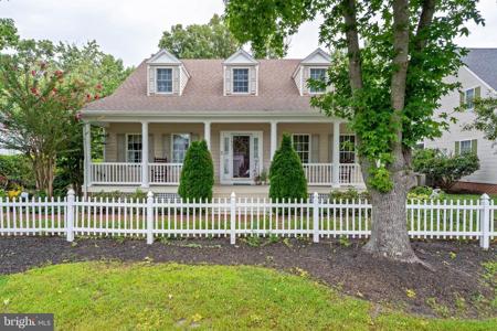 1233 CARROLLTON LANE