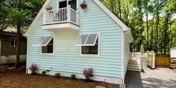 72 NEWPORT DRIVE