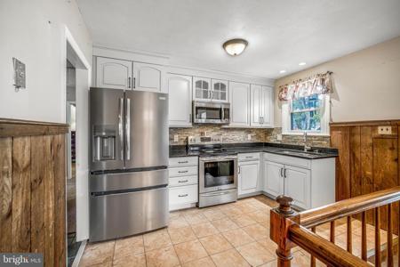 30 TUCKAHOE ROAD