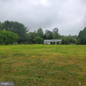 5 DOGWOOD DRIVE