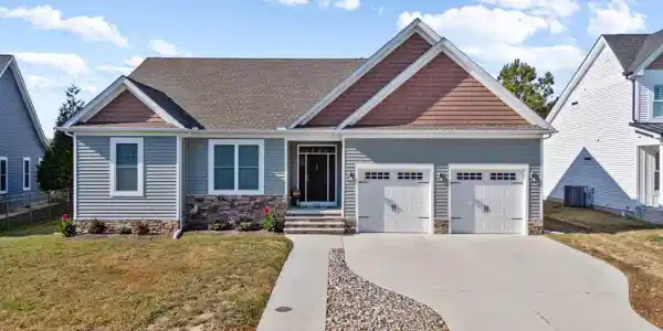 226 UNIVERSITY DRIVE