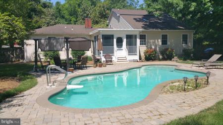 3925 RIVER CLUB DRIVE