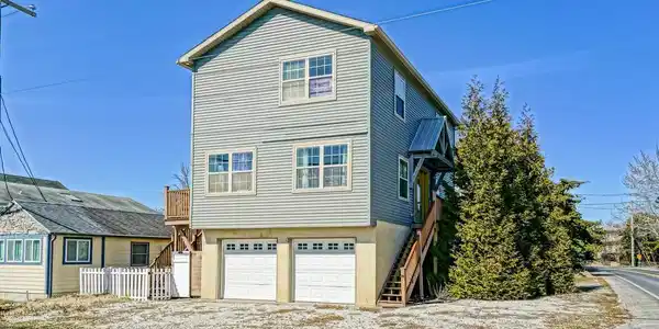 113 CEDAR STREET